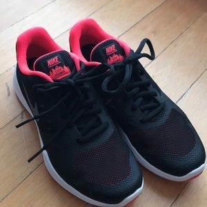 Nike training ( city trainer)